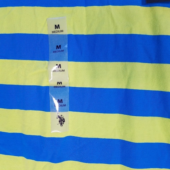 US POLO ASSOC. V-Neck Shirt Medium - Picture 3 of 4